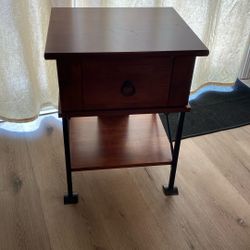 Wooden Night Stand/End Table 