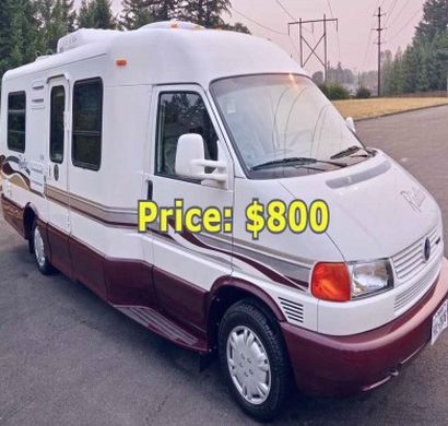 Photo The lovely low profile 2001 Winnebago Rialta receives a lot of compliments.