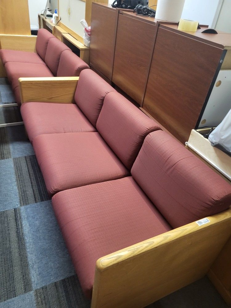 REAL WOOD, REAL QUALITY SOFA LIKE NEW (HOME1)