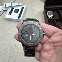 Relic ZR15701 Men’s Gunmetal Watch – Stainless Steel