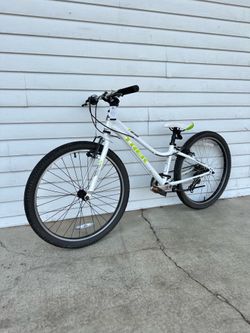 Trek Mountain Bike