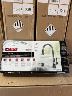 Delta 19780Z-SPSD-DST Single Handle Pull Down Kitchen Faucet Shieldspray Chrome 