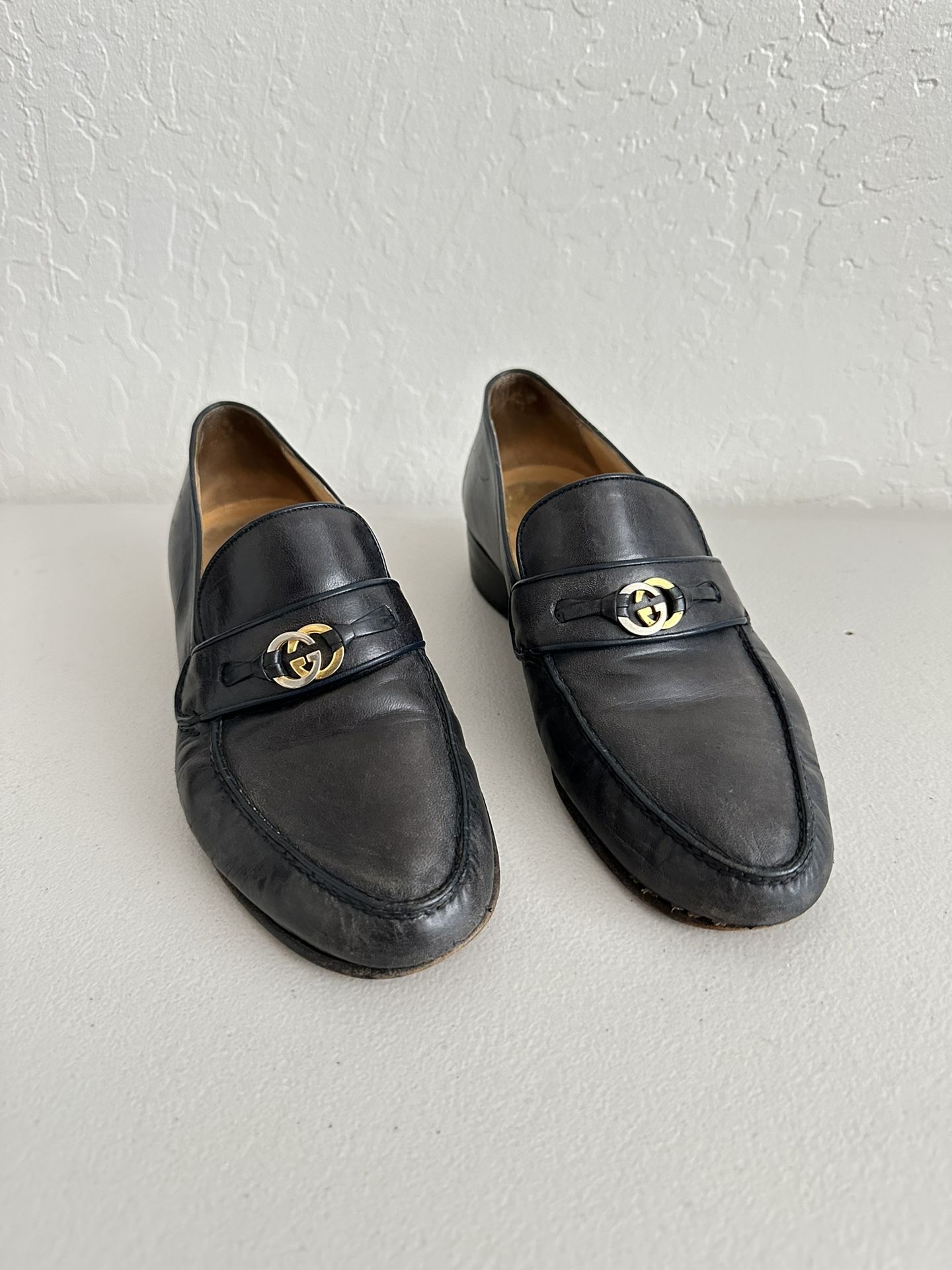 Gucci Black Leather Loafers with Gold Hardware
