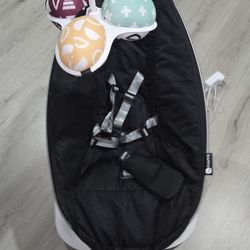 mamaRoo Multi-Motion Baby Swing Smart Connectivity - Black