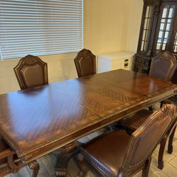 European Style Solid Wood Dining Table Set + 6 Chairs – Like New Condition