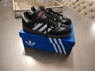 Adidas Samba size 7