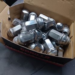 GMC 2(contact info removed) Lug Nuts $25