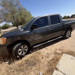 2012 Nissan Titán 5.6