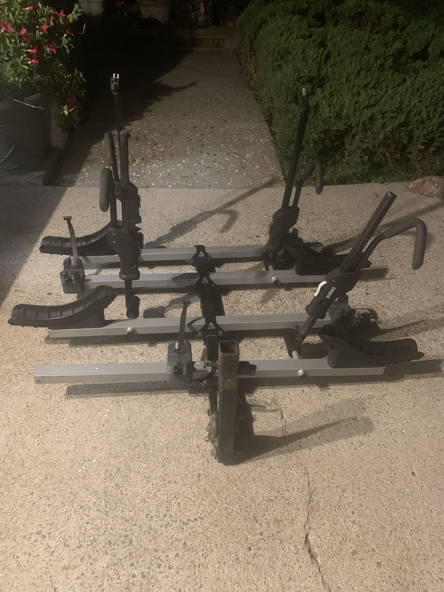 THULE T2 4 Bike Rack