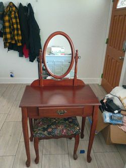 Vanity With Mirror And Stool