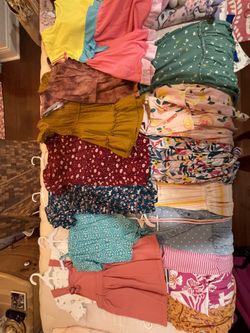 Girls Dresses / Outfits