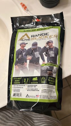 Range slicker range finder case