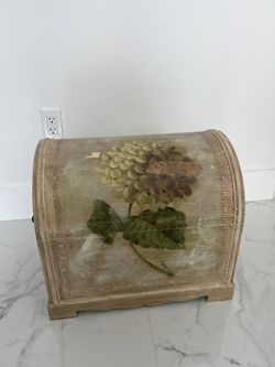 Old Trunk