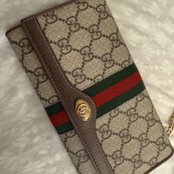 Gucci Wallet On A Chain