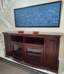SOLID WOOD ENTERTAINMENT CENTER TV STAND DELIVERY AVAILABLE