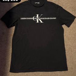 Men’s calvin klein shirt 