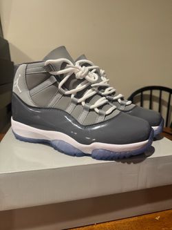 AJ 11 Cool gray men size 9 grey