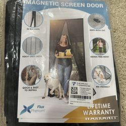 NWT Magnetic Screen Door