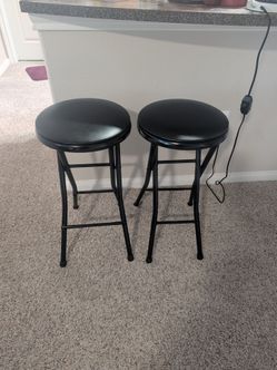 Bar stools - 7$ each