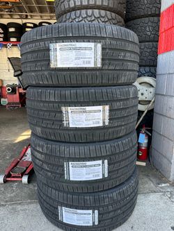 Royal Black Racingtrac 305/35ZR24 Tires Set of 4