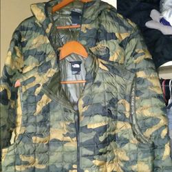 Northface Jacket camouflaged $275 NWOT or  North Face Camo Vest XL $175 NWOT, Jordan Dub Zero or Jordan 6 Rings $170 each OBO, lmk the size U need