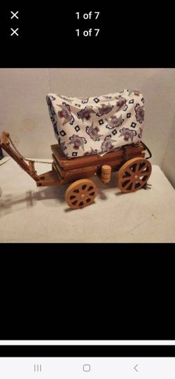 REDUCED TO $50.00

Vintage western theme covered wagon TV light...buy it for $65.00

It is approximately 15 inches tall and 21 inches long...