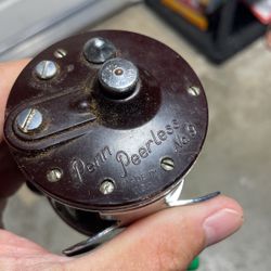 Vintage penn reel