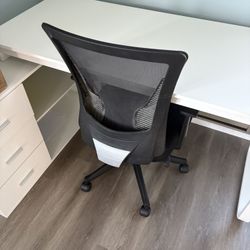 Desk And Chair 