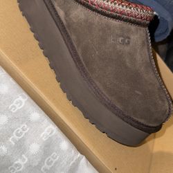 Brand New Ugg Tazz Slippers 