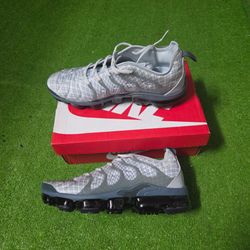 Vapormax plus size 11
