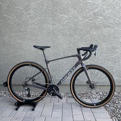 Giant Carbon Gravel Bike