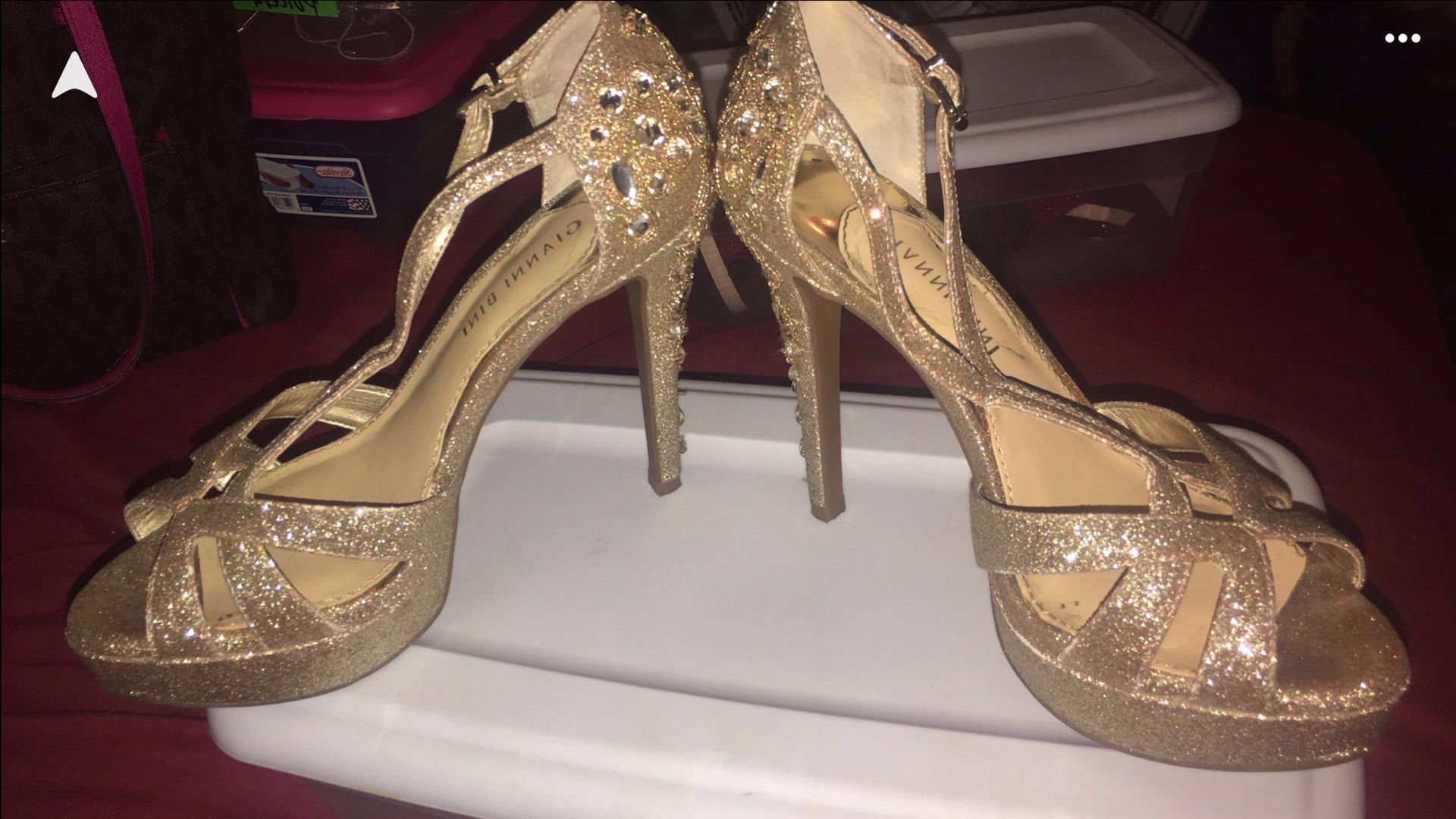 Gianni Bini gold diamond heels size 6m