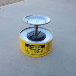 Justrite Plunger Can