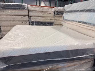 SALE 💥New king mattress memory foam FIRM 💥 1 year warranty