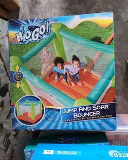 Jump and soar kids bouncer