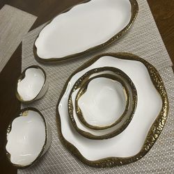 Set Of 2 - Gold Tableware 