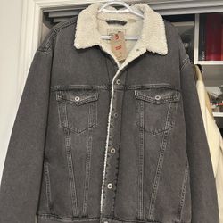 Levi’s Silvertab Sherpa Trucker Jacket, Size - L, Faded Black/Charcoal - Unworn NEW with tags! (Normally $108)