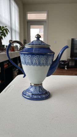 Bombay Company Arabesque Tile Pattern Porcelain Coffee Pot w/ Lid & Platinum Trim