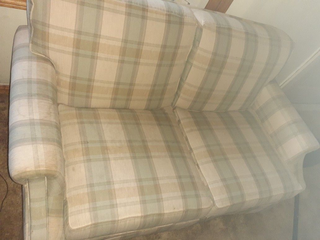 Free love seat