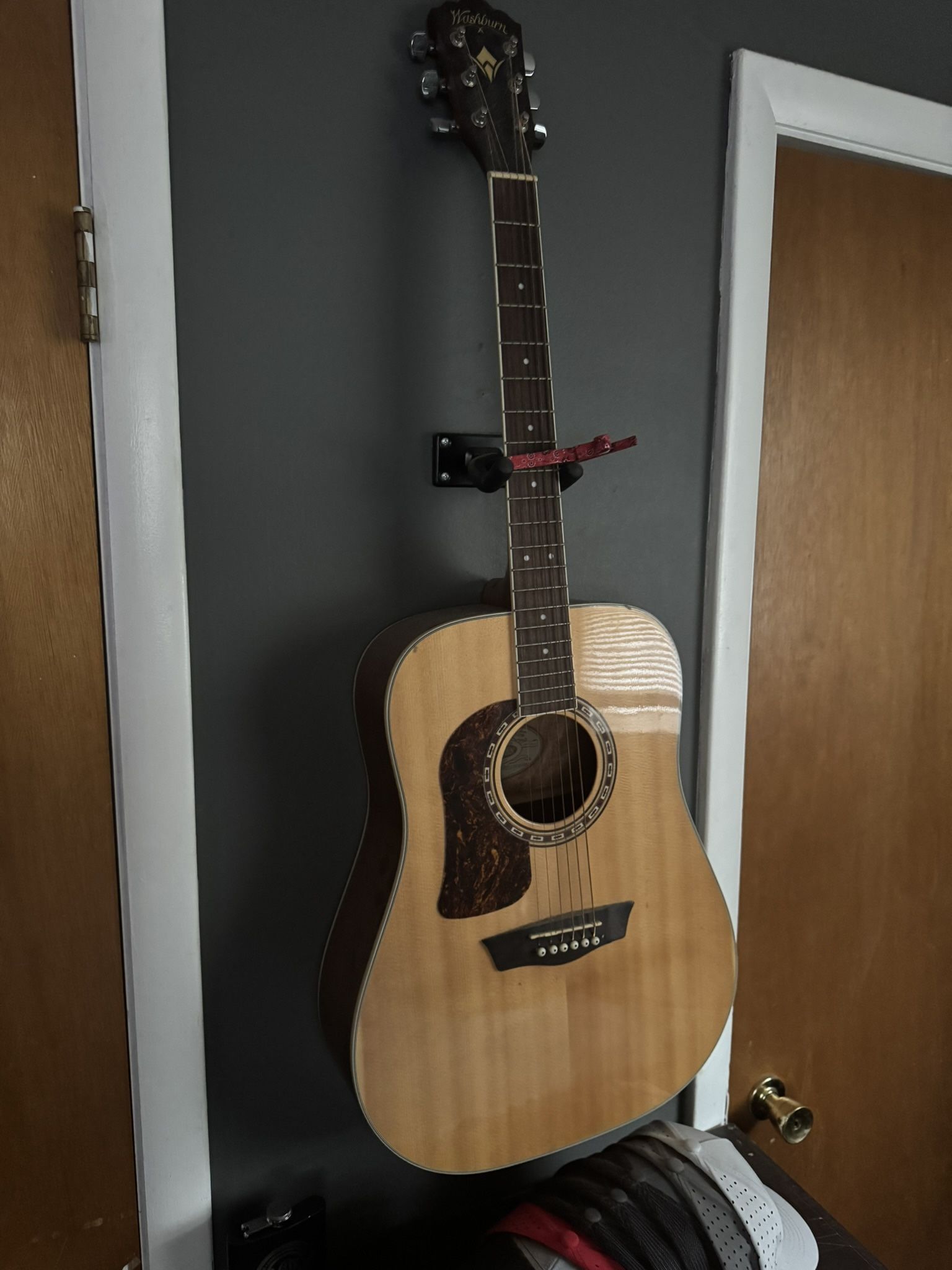 Washburn Left Handed Guitar