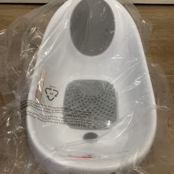 New born bathtub 