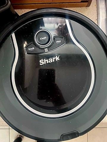 Shark ION ROBOT 750 Vacuum Cleaner