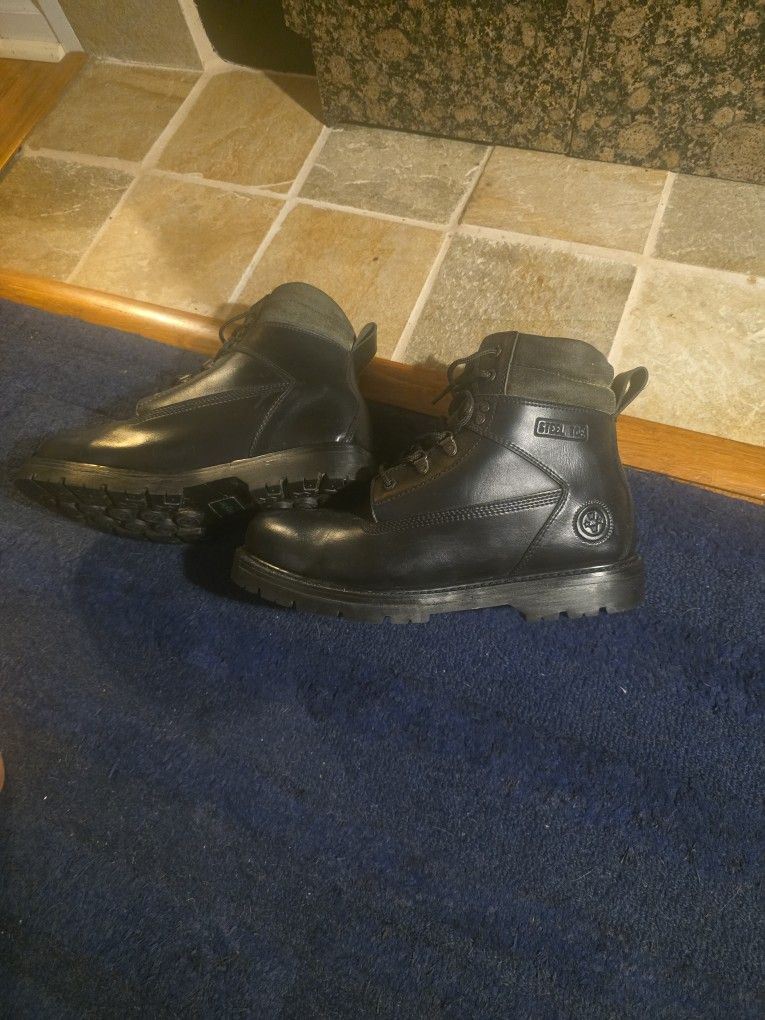 Wrangler steel toe