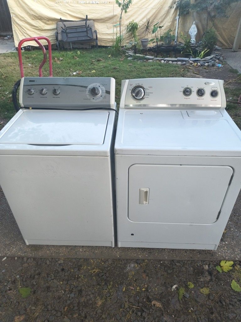 washer and electric dryer for sale 300 30 DAY warranty delivery available also do repairs 