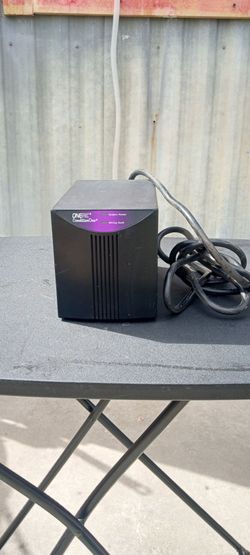 OneAC ConditionOne Power Conditioner like new it works