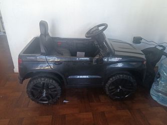 Kids Ride-On Electric Truck Toy Car