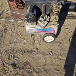 Campbell Hausfield Air Compressor.