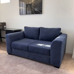 Colby Navy Blue Loveseat 