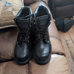 Black Rugged Outback Boots Size 6