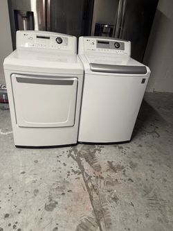 (Price Is $320) LG Washer&Dryer Set